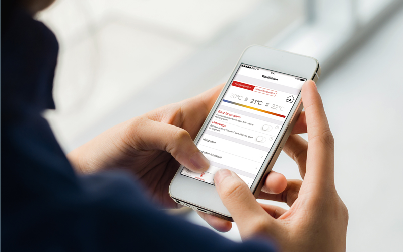 Heizungssteuerung per Smartphone – smarte Regelung für moderne Heizsysteme Bedienung einer smarten Heizungssteuerung per Smartphone, komfortable und energieeffiziente Regelung der Raumtemperatur